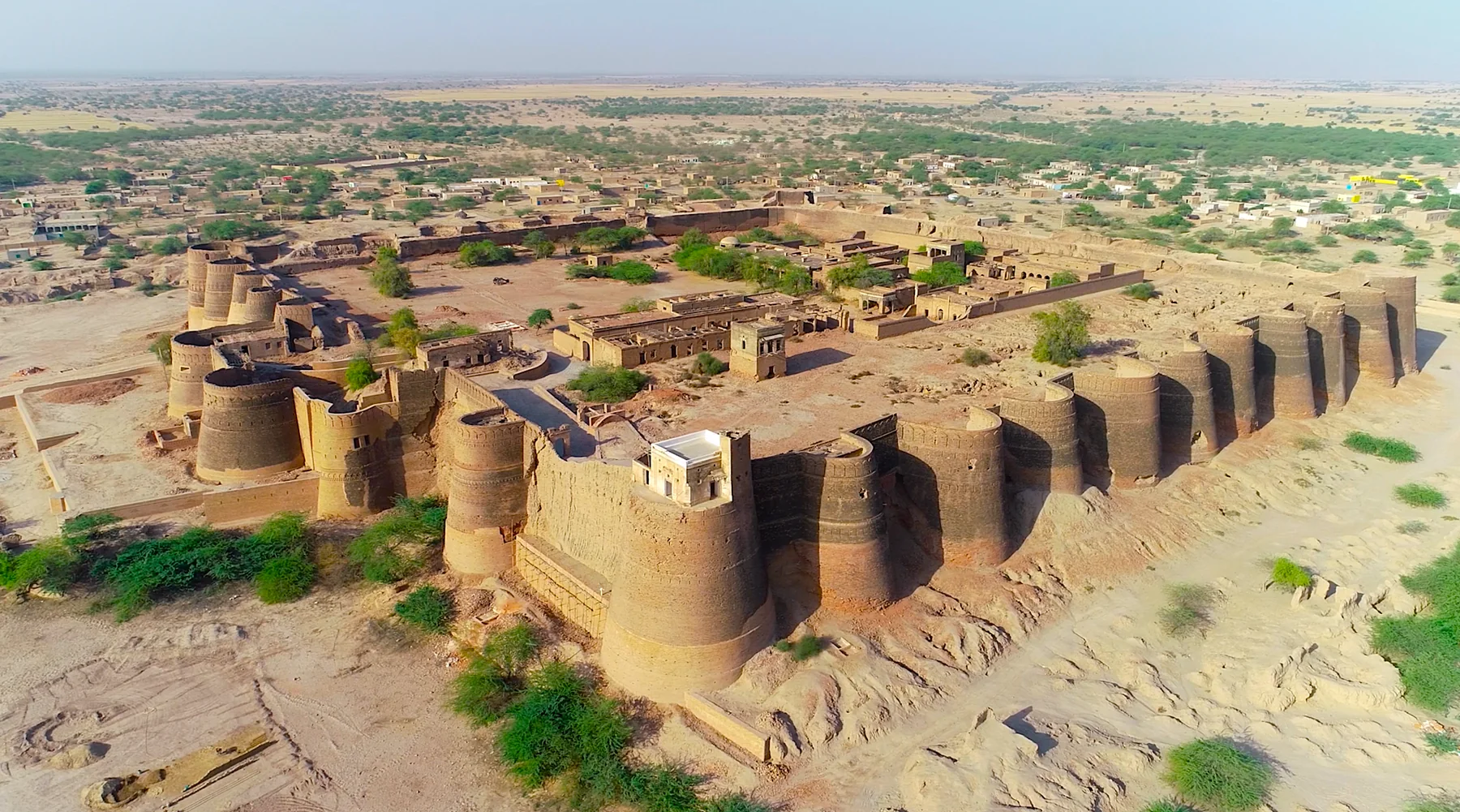 Derawar Fort and Cholistan Planning Guide