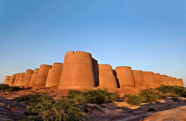 Derawar Fort image 2