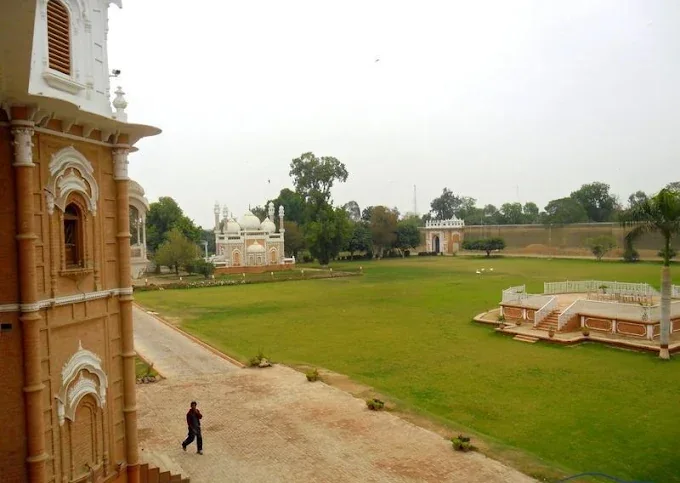 Farukh Mahal image 5