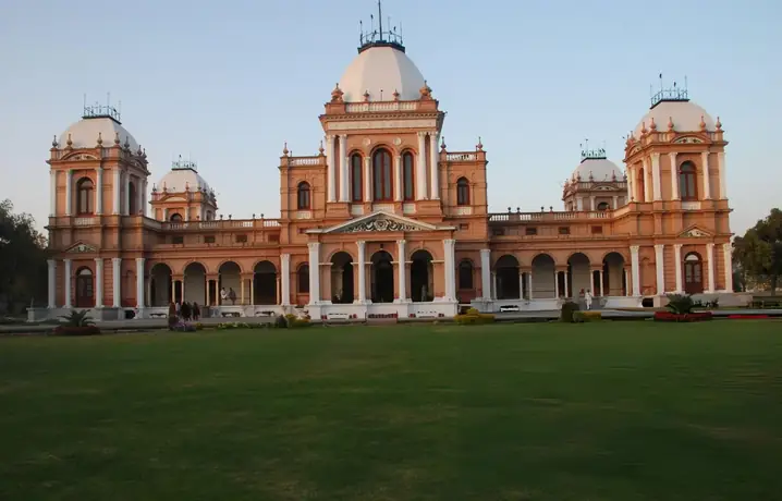 Noor Mahal Palace, Bahawalpur — Italian neo-classical architecture with Mughal elements